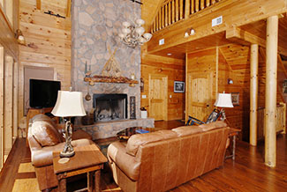 Pigeon Forge four bedroom cabin with a large livingroom area